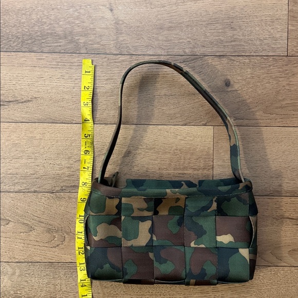 Harvey’s Seatbelt Bag Camouflage Print Shoulder Bag Army Brat Camo Originals Lux - Picture 10 of 16